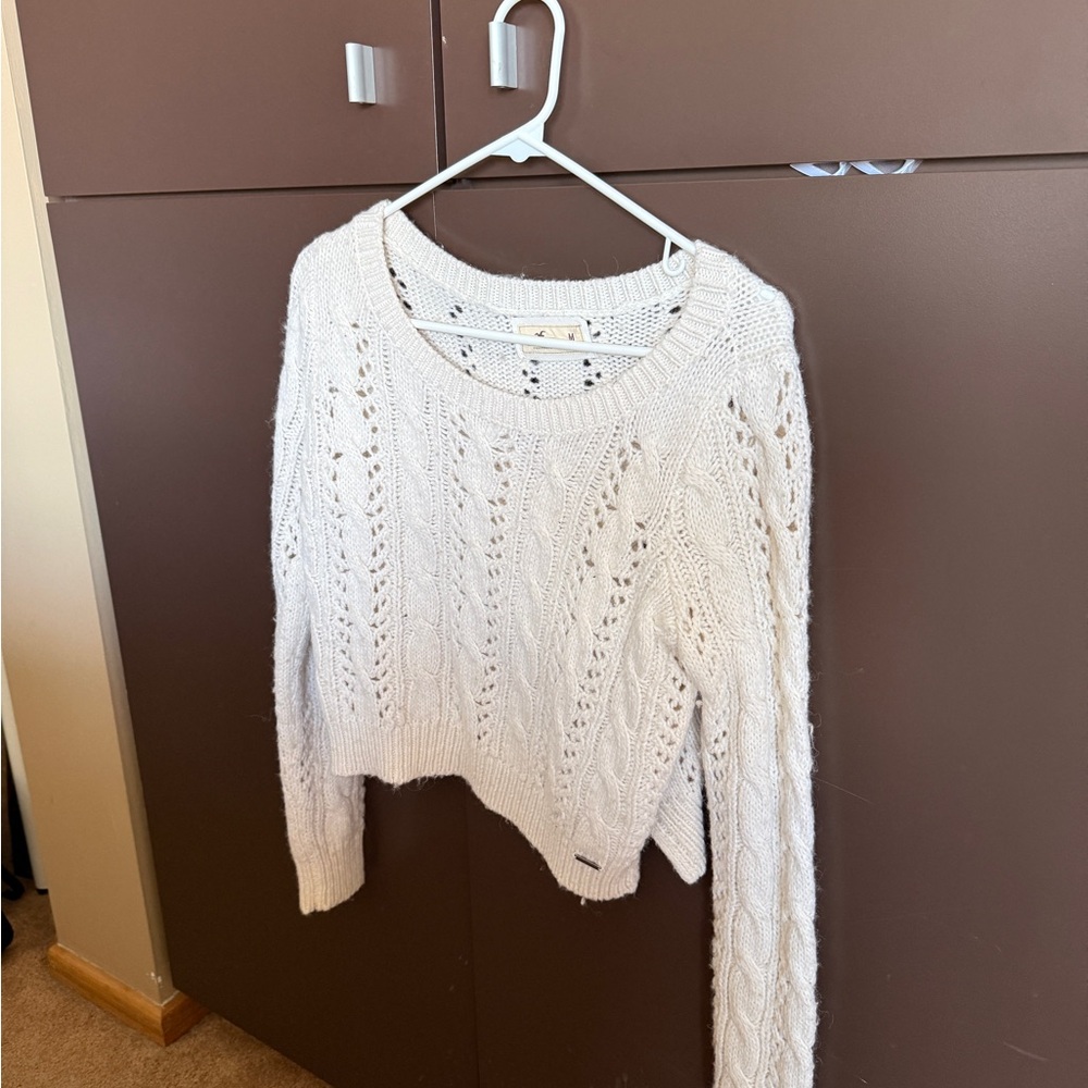 Hollister Cream Cable Knit Sweater